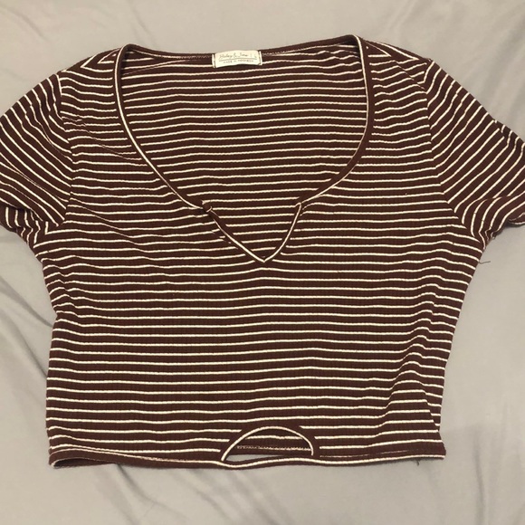 Brown top - Picture 1 of 1